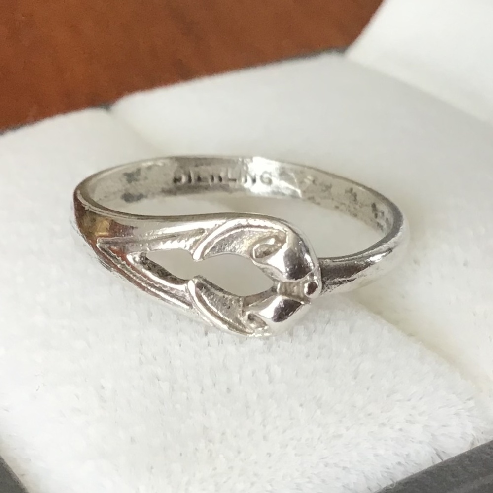 Vintage Vargas Sterling Silver Ring Signed Unique Design